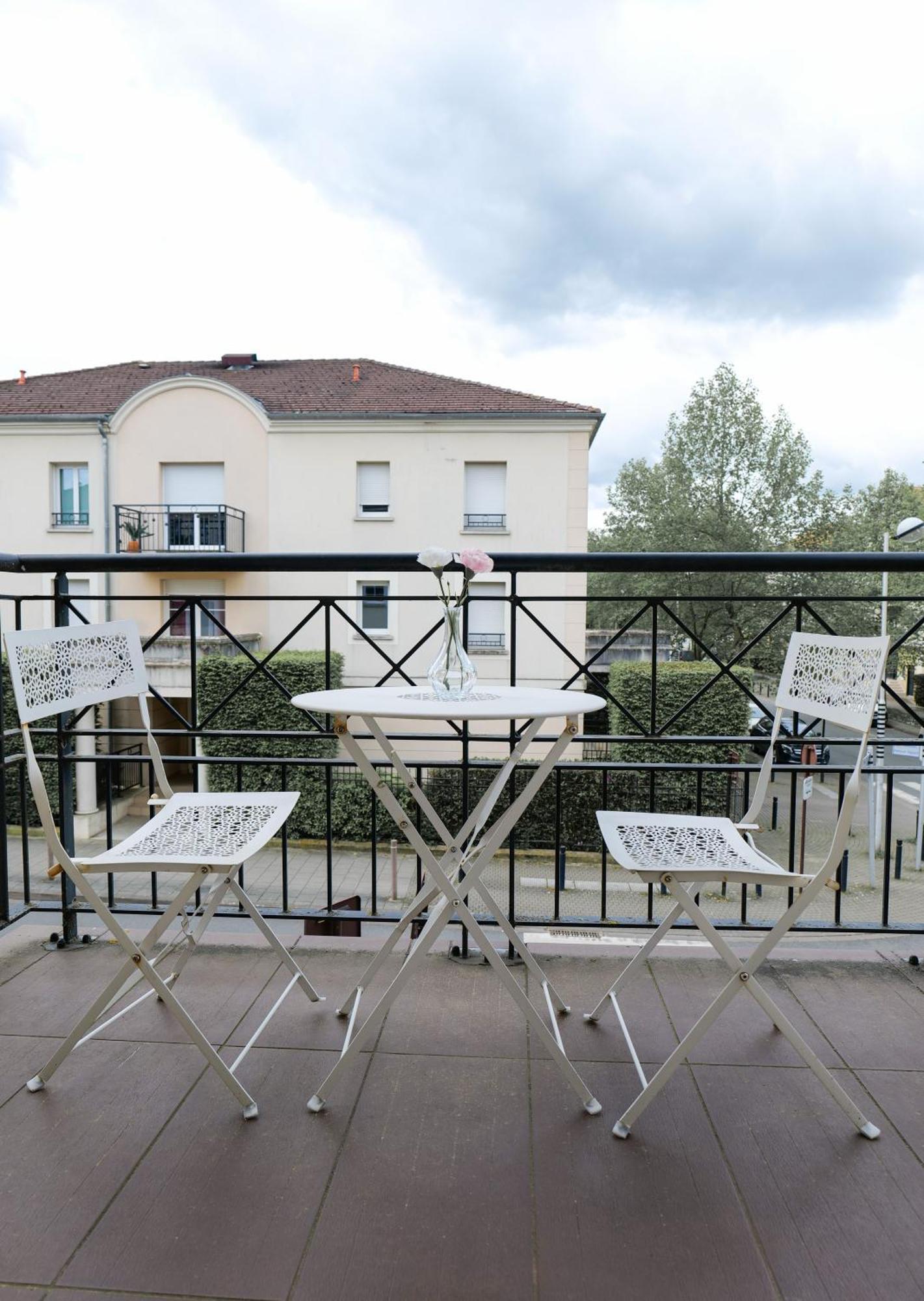 Spacieux Appart - 11 Personnes - Disneyland & Paris Μπισί-Σεν Ζορζ Εξωτερικό φωτογραφία